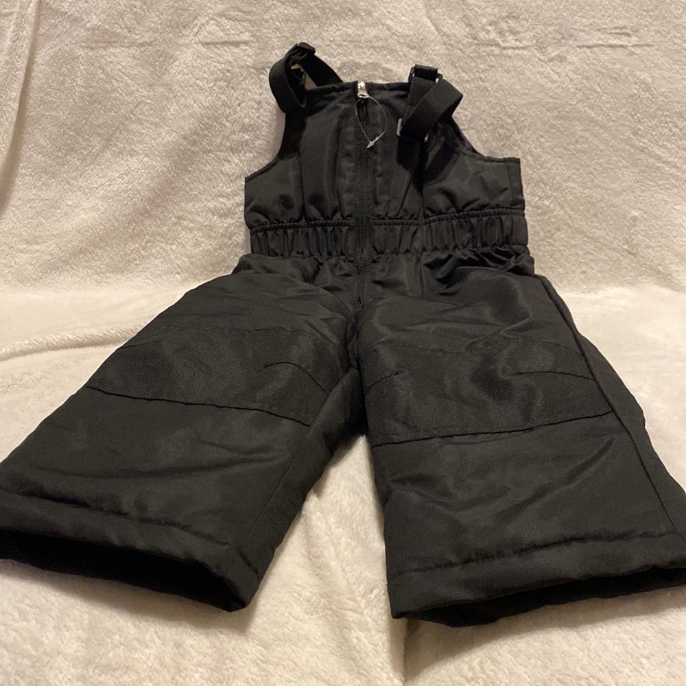 Like new, boys 2T winter wear